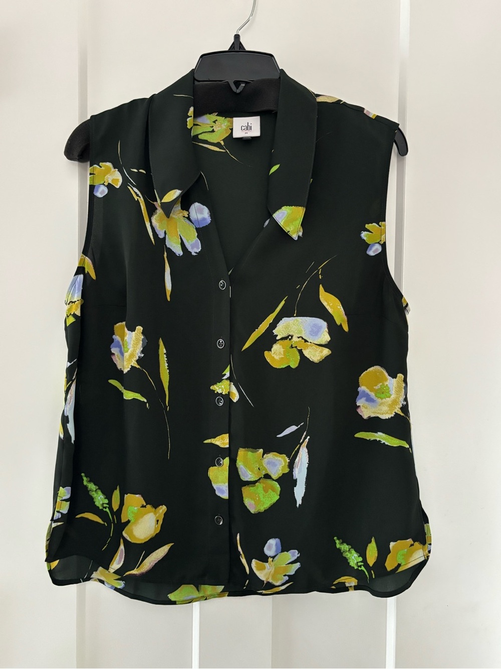 CAbi Black Sleeveless Floral Button-Front Top Placid Top